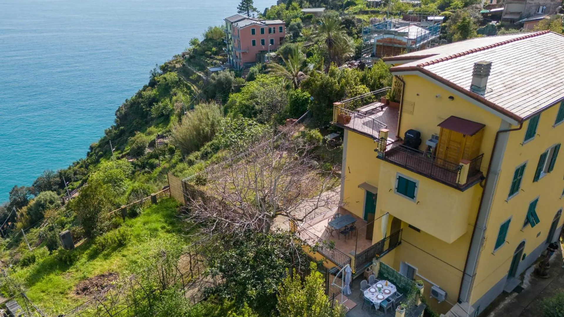 New Hanging Garden Corniglia
