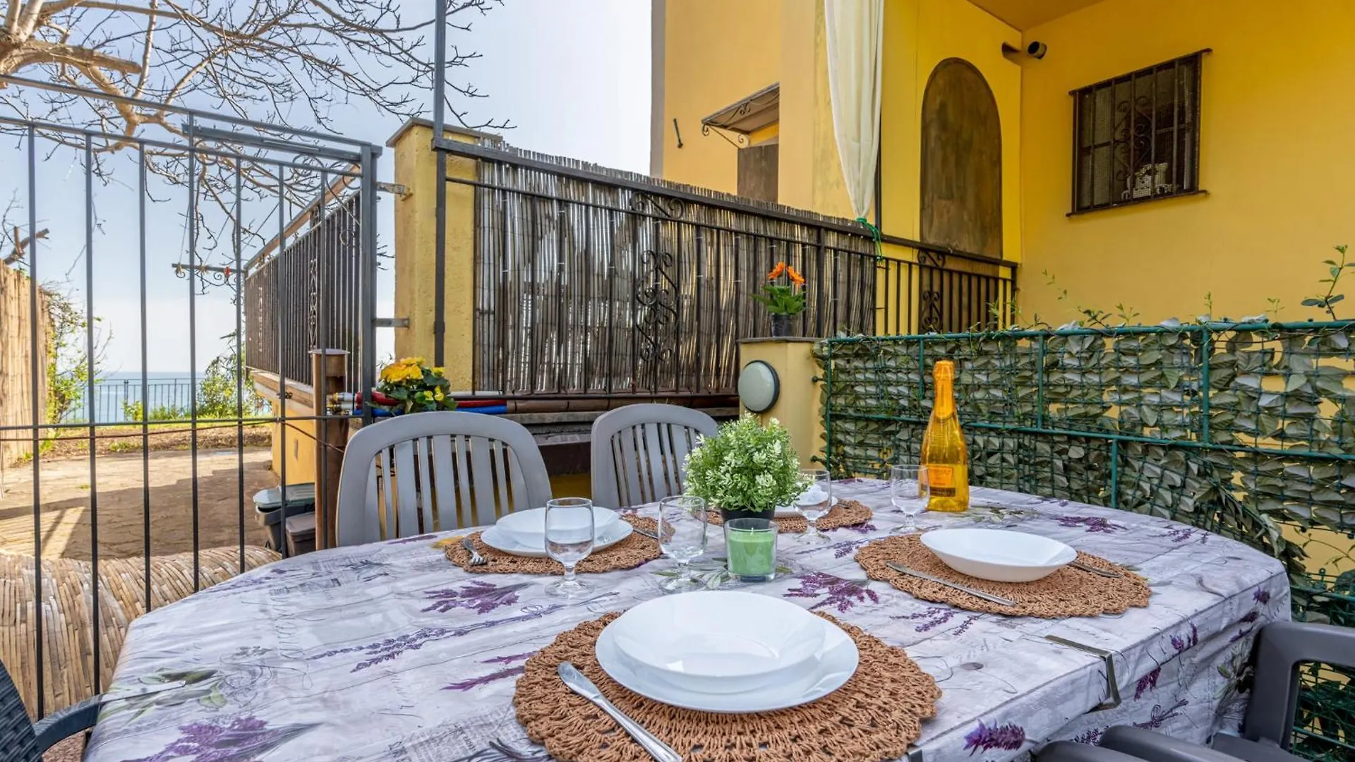 Appartement New Hanging Garden Corniglia