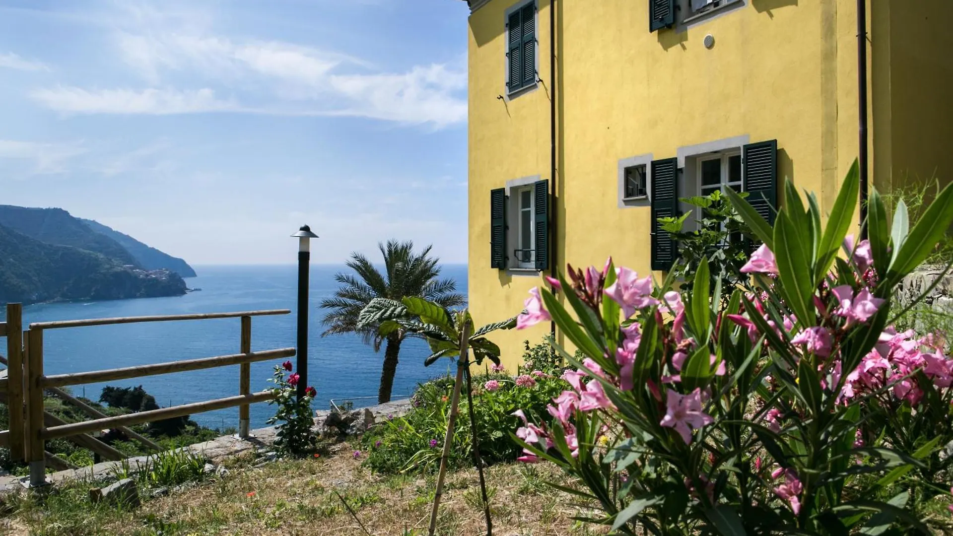 Apartment New Hanging Garden Corniglia